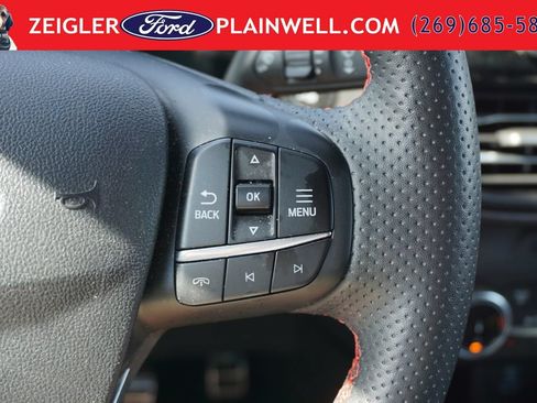 Used 2023 Ford Escape ST-Line Select AWD/4WD image 23
