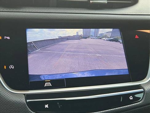 Used 2023 Cadillac XT5 Premium Luxury FWD image 13