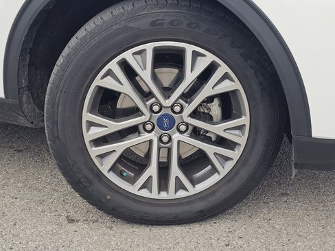 Used 2022 Ford Escape SEL image 17