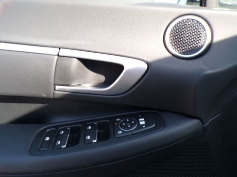 Used 2025 Hyundai Sonata SEL image 13