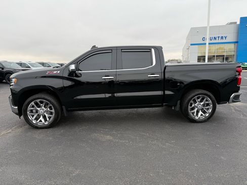 Used 2022 Chevrolet Silverado 1500 LTZ w/ LTZ Premium Package image 2