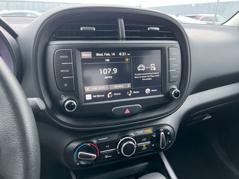 Used 2025 Kia Soul LX w/ LX Technology Package image 20