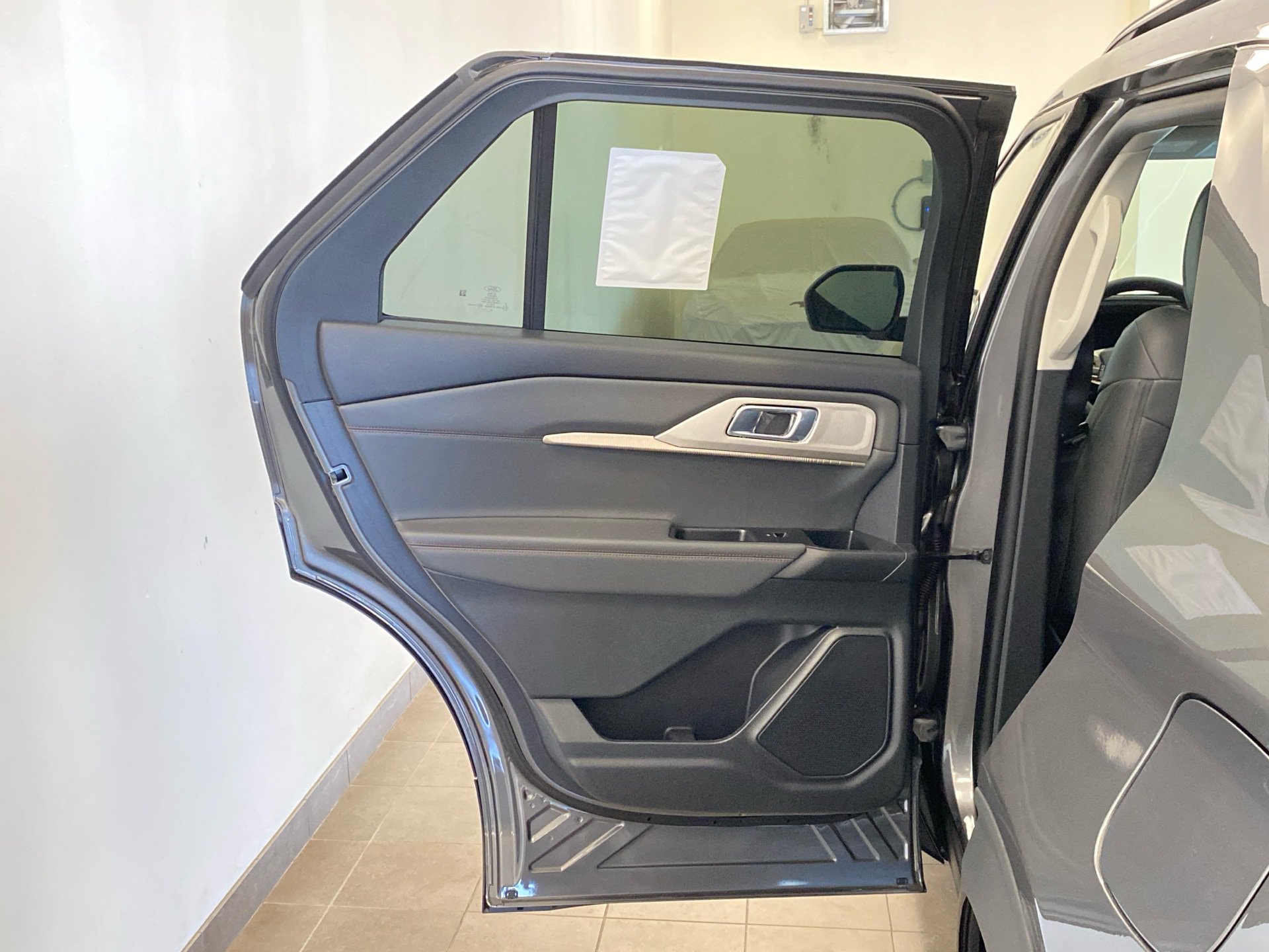 New 2026 Ford Explorer Active w/ Active Comfort Package AWD/4WD image 9