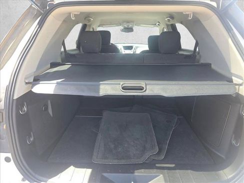Used 2017 Chevrolet Equinox LT FWD image 6