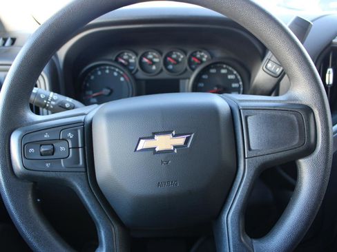 Used 2024 Chevrolet Silverado 1500 Custom image 18