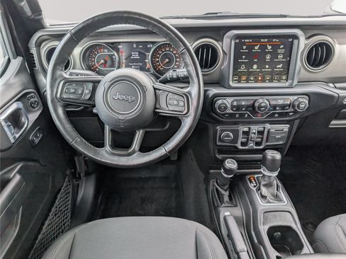 Used 2022 Jeep Wrangler Unlimited Sport AWD/4WD image 16