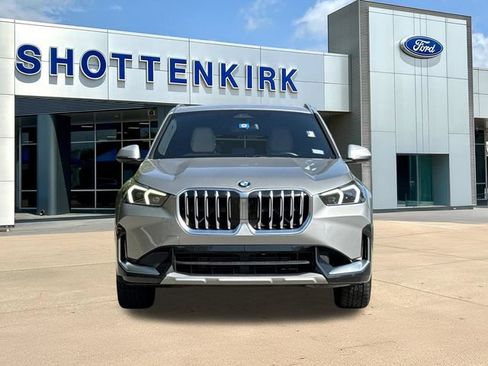 Used 2023 BMW X1 xDrive28i w/ Convenience Package AWD/4WD image 2
