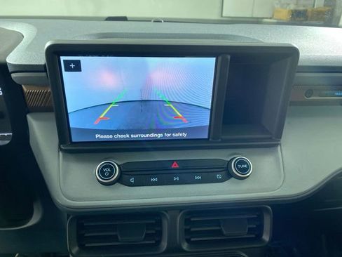 Used 2022 Ford Maverick Lariat image 7