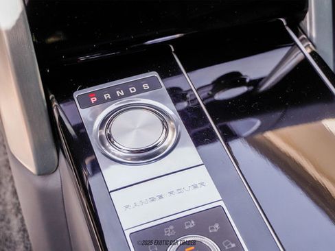 Used 2017 Land Rover Range Rover LWB SV Autobiography image 28