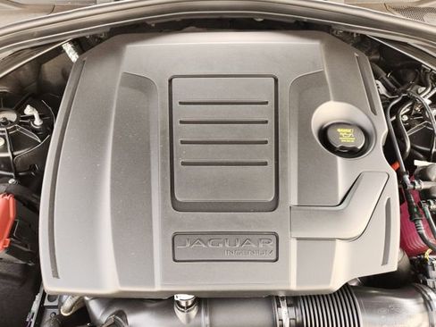 Used 2026 Jaguar F-PACE R-Dynamic S image 30
