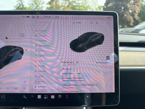 Used 2018 Tesla Model 3 Mid Range RWD image 24