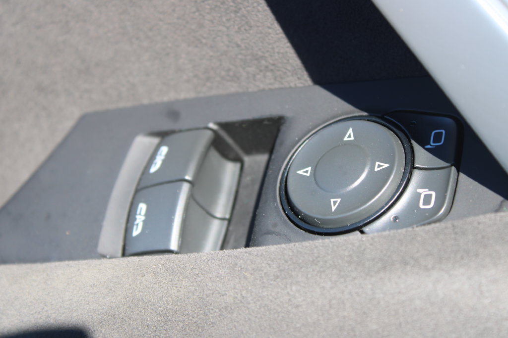 Used 2022 Chevrolet Camaro ZL1 RWD image 24