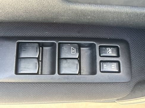 Used 2014 Nissan Rogue S w/ Convenience Package FWD image 14
