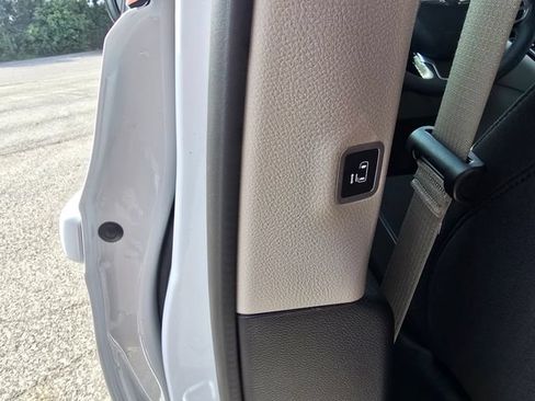 Used 2024 Chrysler Voyager LX FWD image 16