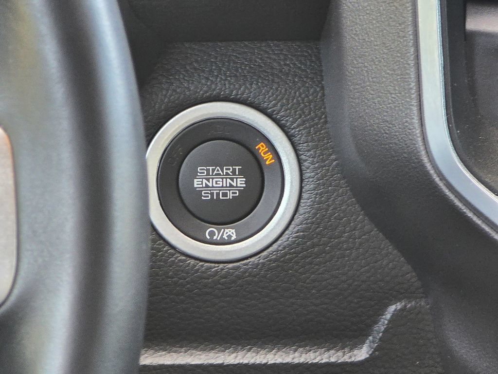Used 2023 RAM 1500 Big Horn AWD/4WD image 36