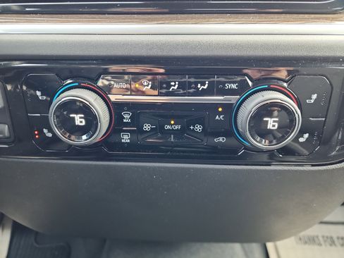 Used 2023 Chevrolet Silverado 1500 LT image 14