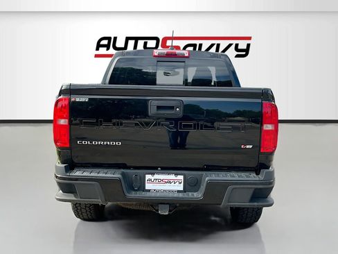 Used 2022 Chevrolet Colorado LT w/ LT Convenience Package image 6
