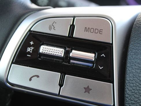 Used 2025 Kia Telluride S image 28