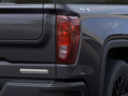 New 2026 GMC Sierra 1500 Elevation image 11