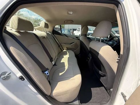 Used 2012 Kia Optima Hybrid FWD image 15