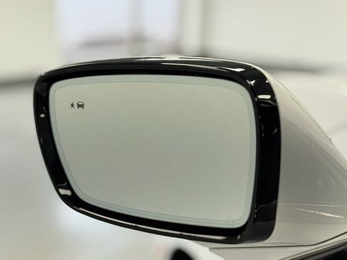 Used 2024 Buick Enclave Premium image 14