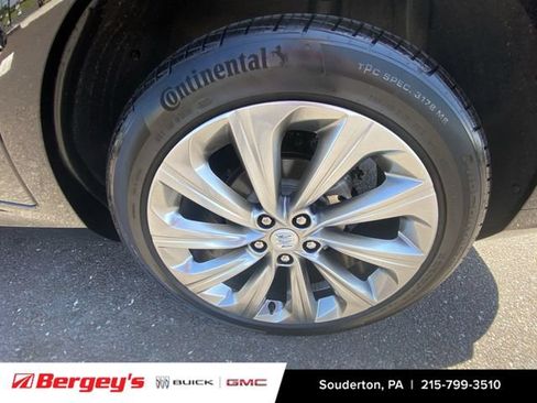 Certified 2025 Buick Envista Sport Touring FWD image 36