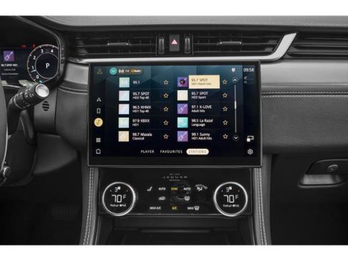 Used 2025 Jaguar F-PACE R-Dynamic S AWD/4WD image 10