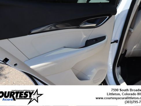Used 2021 Buick Envision Essence w/ Technology Package I AWD/4WD image 25