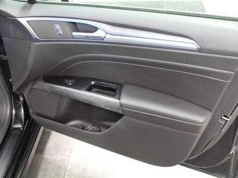 Used 2014 Ford Fusion Titanium FWD image 24