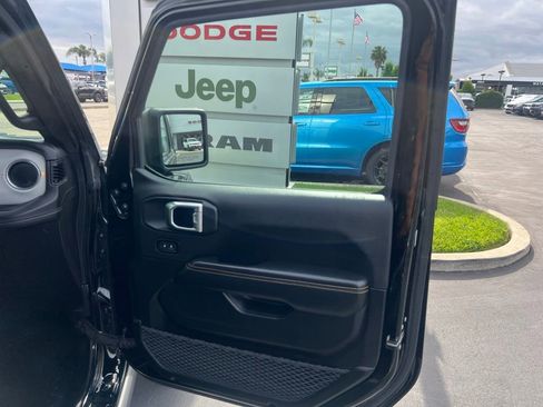 Used 2025 Jeep Wrangler Backcountry 4xe AWD/4WD image 37