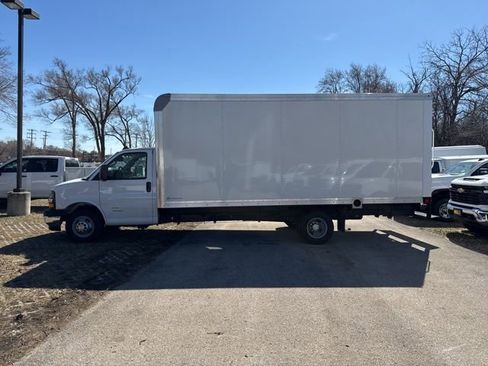 New 2025 Chevrolet Express 4500 w/ Power Convenience Package RWD image 3