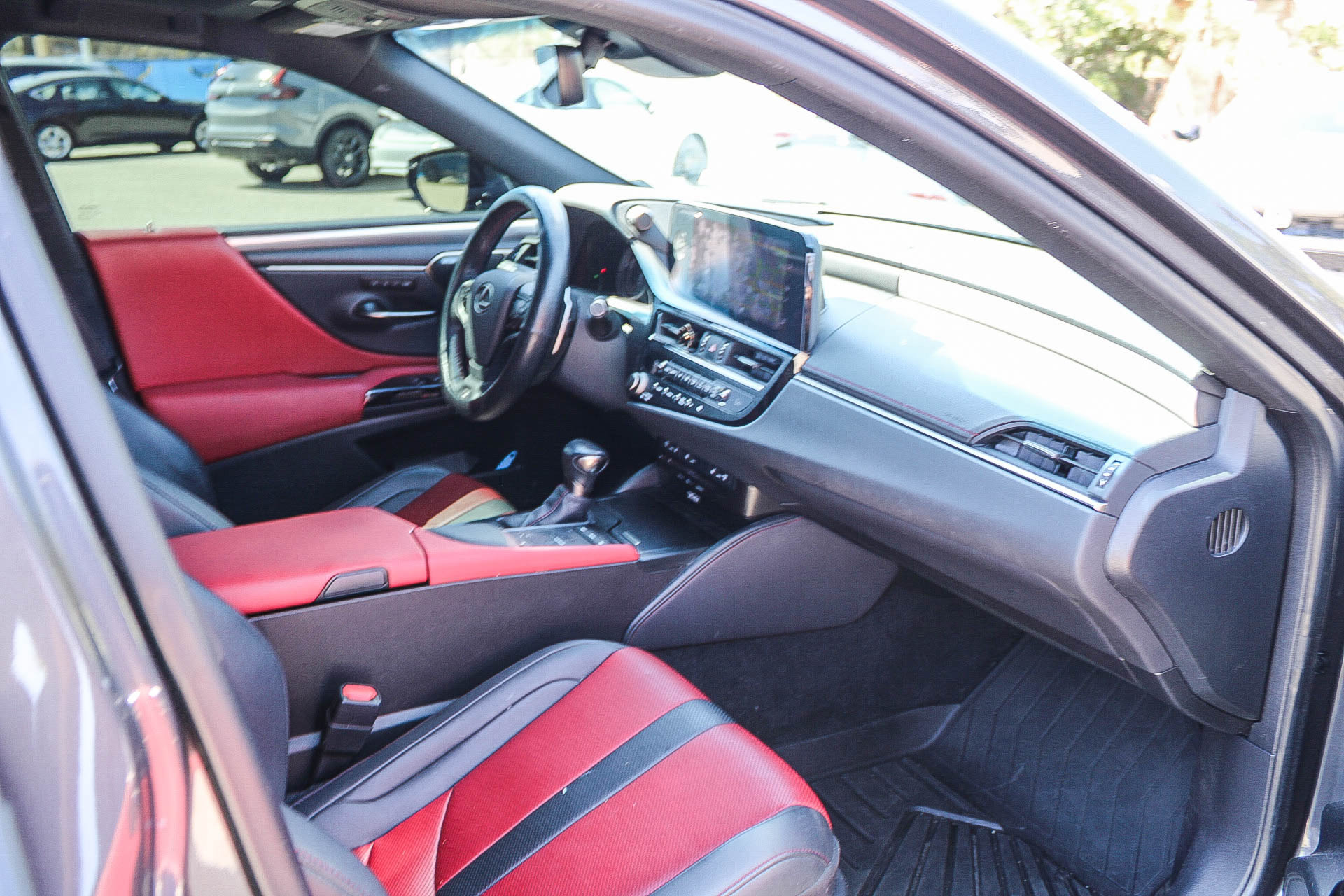 Used 2022 Lexus ES 350 F Sport w/ Accessory Package 2 FWD image 18