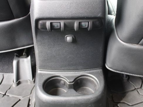 Used 2016 Jeep Wrangler Unlimited Rubicon image 27