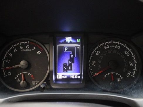 Used 2022 Toyota Tacoma SR AWD/4WD image 4