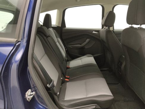 Used 2017 Ford C-MAX SE image 19