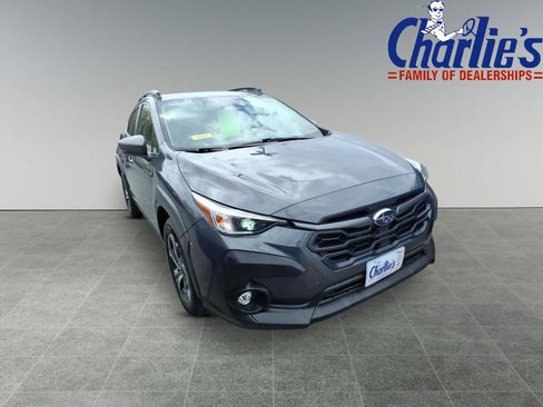 Used 2024 Subaru Crosstrek 2.0i Premium AWD/4WD image 3
