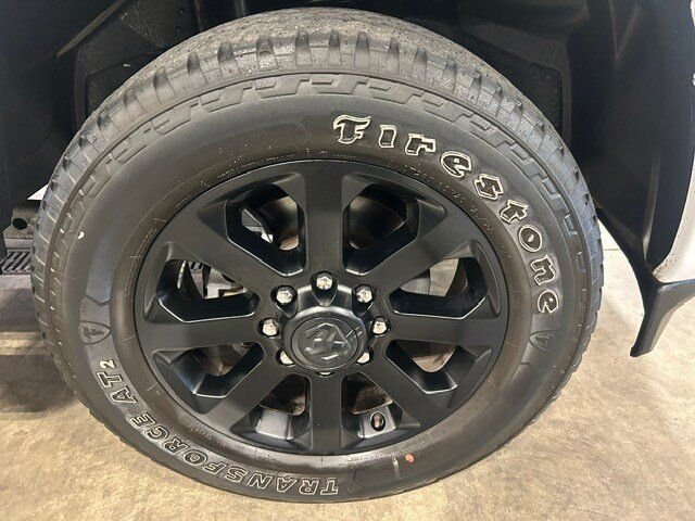 Used 2024 RAM 2500 Big Horn w/ Night Edition AWD/4WD image 4