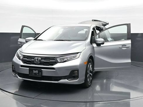 Used 2025 Honda Odyssey EX-L image 49