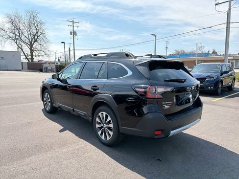 Certified 2025 Subaru Outback Limited AWD/4WD image 11