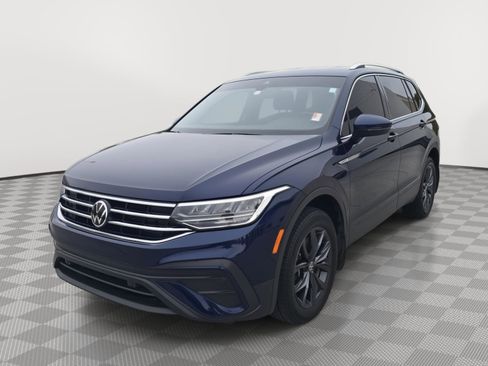 Used 2022 Volkswagen Tiguan SE AWD/4WD image 24
