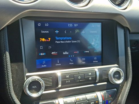 Used 2022 Ford Mustang Premium RWD image 16