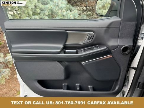 Used 2025 Ford Expedition Max Platinum AWD/4WD image 13