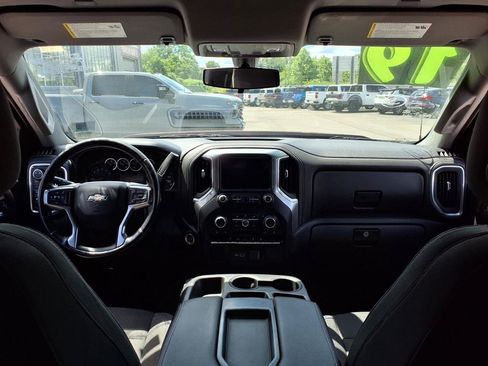 Used 2019 Chevrolet Silverado 1500 RST AWD/4WD image 9