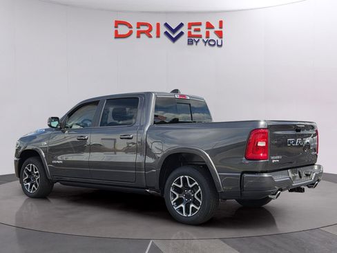 New 2026 RAM 1500 Laramie AWD/4WD image 3