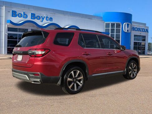 Certified 2023 Honda Pilot Elite image 5