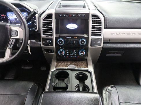 Used 2017 Ford F250 Lariat w/ Tow Technology Bundle AWD/4WD image 65