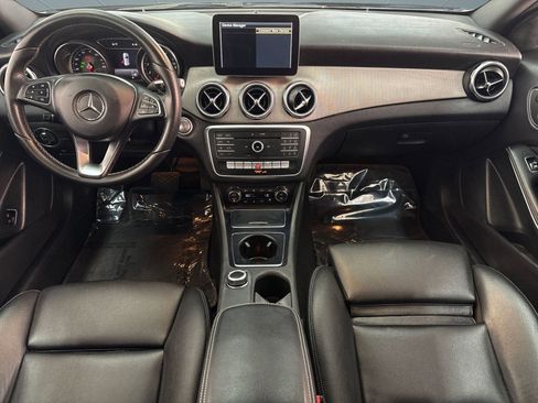 Used 2018 Mercedes-Benz GLA 250 image 13