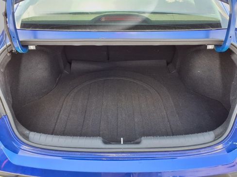 Used 2025 Hyundai Elantra SEL FWD image 27