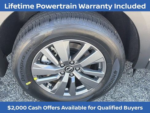 New 2026 Nissan Pathfinder S image 6