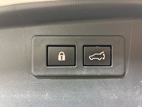 Certified 2023 Subaru Outback Touring XT image 15